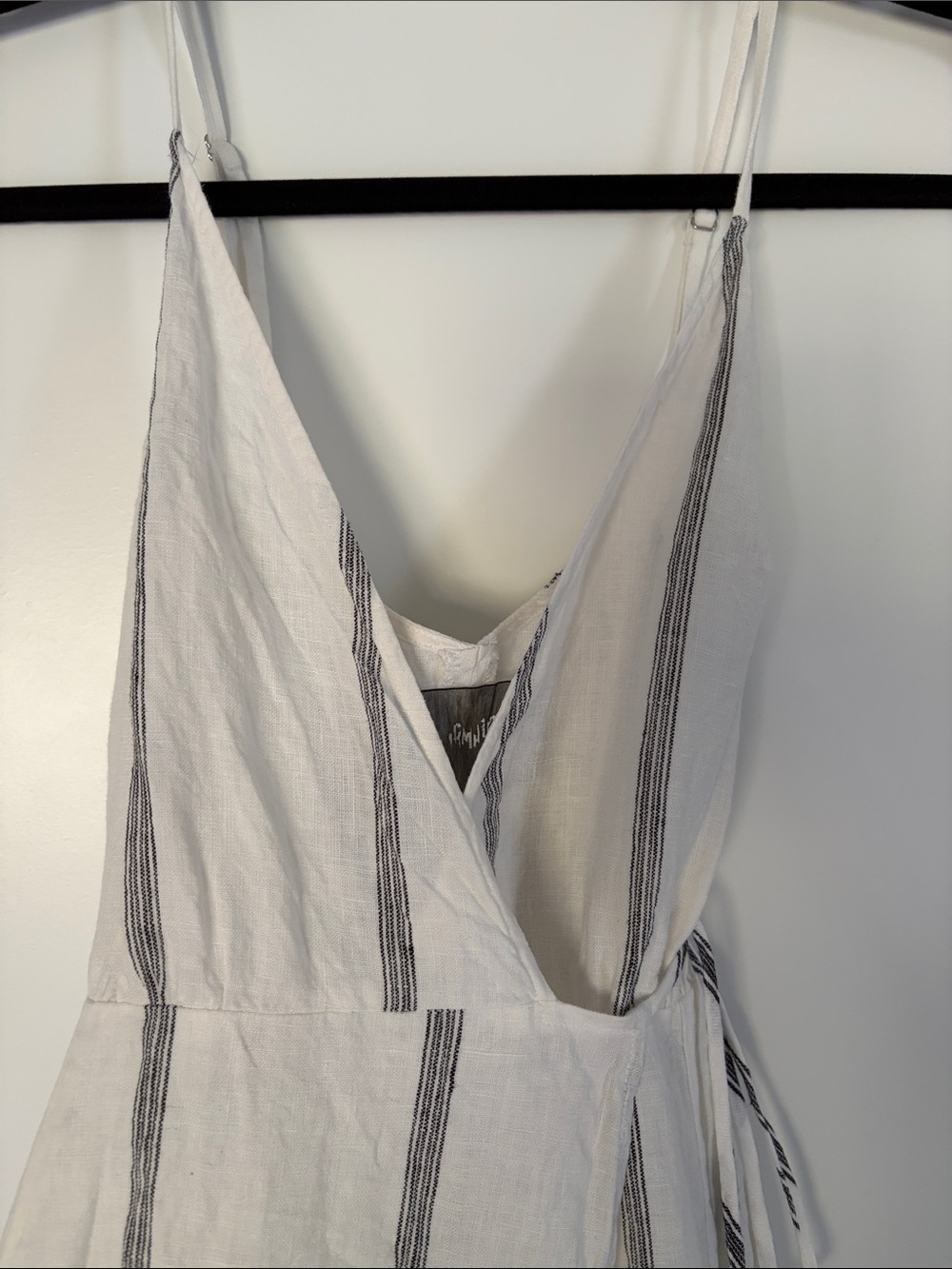 Reformation 100% linen Daria wrap dress  size XS - Picture 4 of 10